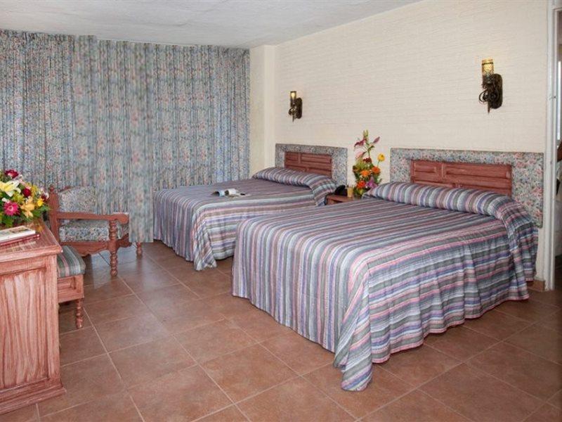 Real Bananas All Inclusive Acapulco Extérieur photo