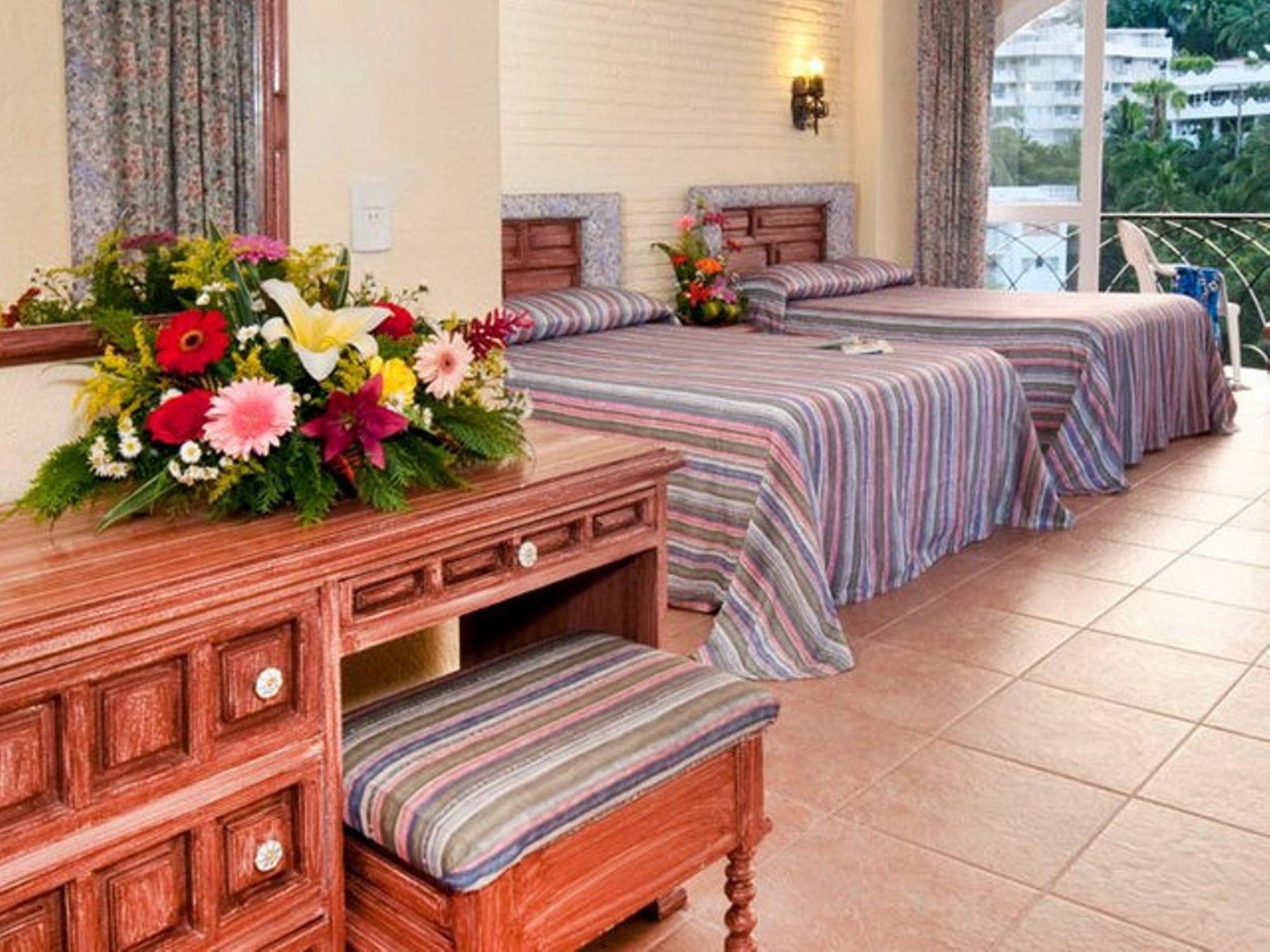 Real Bananas All Inclusive Acapulco Extérieur photo